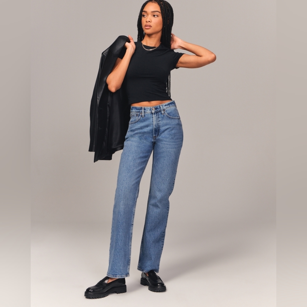 Abercrombie Mid Rise Baggy Jean